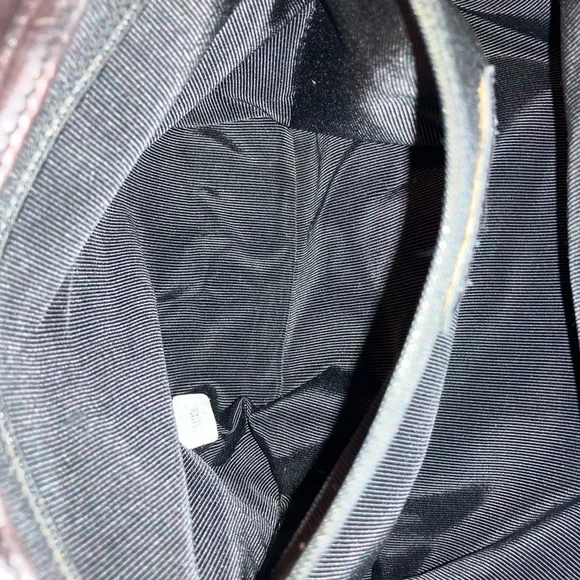 Chanel lamb skin purse - Picture 6 of 16